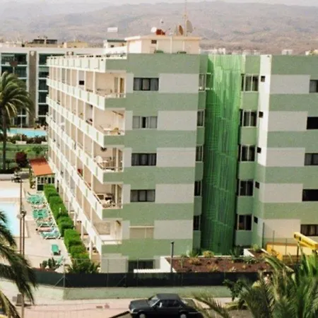 Aguacates 2*