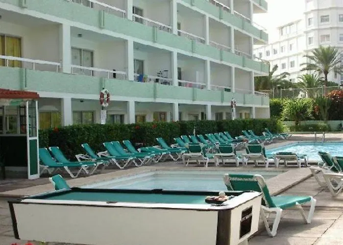 Aguacates Hotel