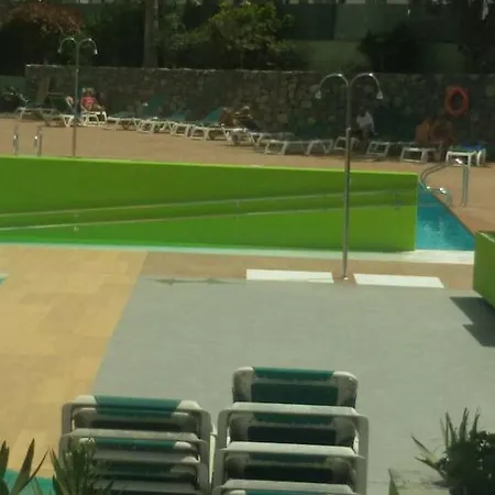 Aguacates ホテル 2*